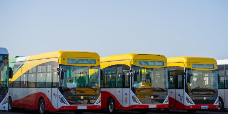 BUS RAPID TRANSIT (BRT) : Les partenaires du projet célèbrent un partenariat inédit en Afrique de l’Ouest