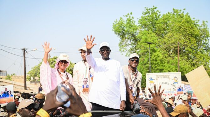CAMPAGNE/BILAN A MI-PARCOURS : Amadou Ba, triomphal dans le nord et le Sénégal oriental