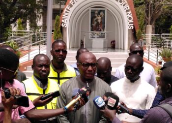 PROJET DE MODERNISATION DES EDIFICES PUBLIQUES : Le Maire de Dakar mets les lieux de culte au solaire