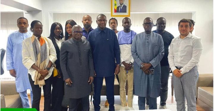 Rencontre entre la Direction Générale de la lonase, le partenaire Premier Bet Sénégal et le Syndicat des Travailleurs