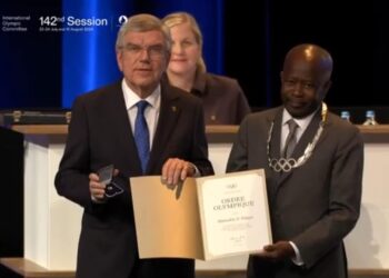 DISTINCTION : Mamadou Diagna Ndiaye élevé à la dignité de l’Ordre Olympique en argent