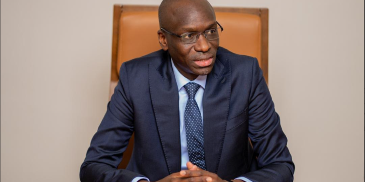 INVESTI SUR LA LISTE DE JAM AK NJARIGN / POUR EVITER UNE RIVALITE AVEC MACKY SALL, Abdoulaye Dièye lâche Amadou Ba