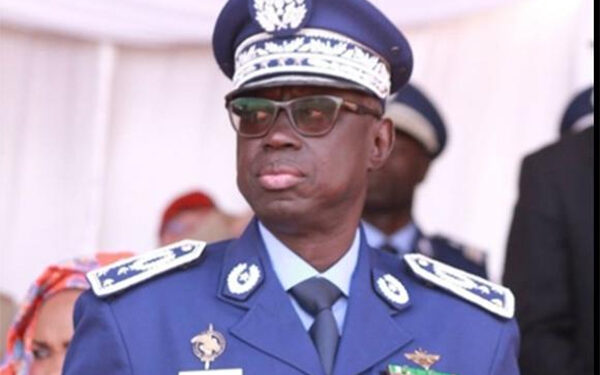 VIOLENCES POLITIQUES : Le général Tine invite les acteurs à la « retenue »