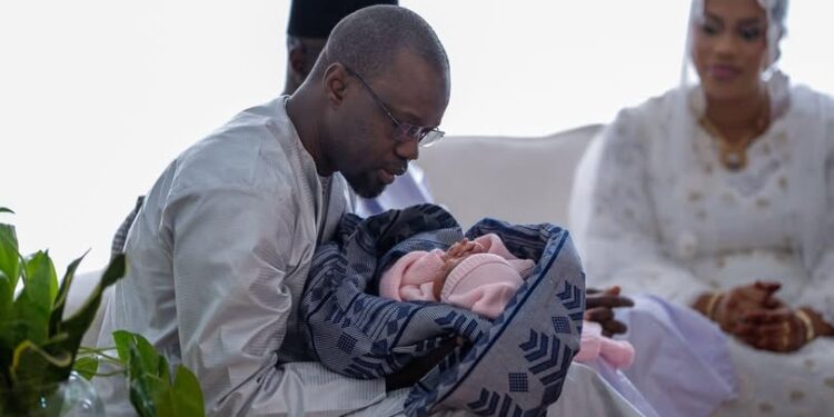 Le président Bassirou Diomaye Faye a donné le nom de la mère de Ousmane Sonko à sa fille