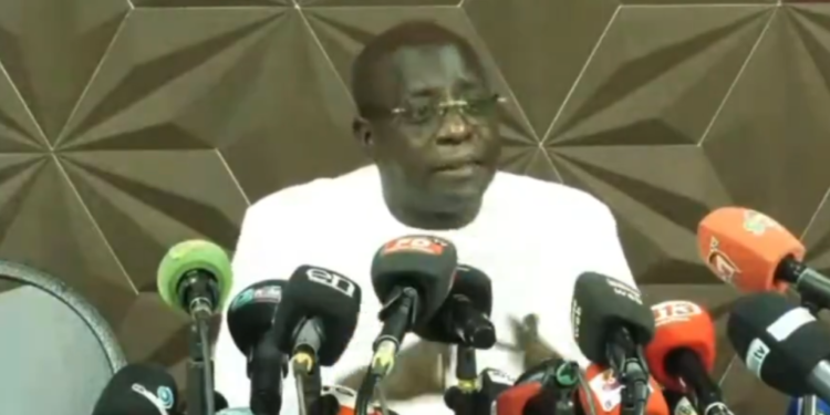 JUSTICE – AFFAIRE DES 125 MILLIARDS : Les avocats de Farba Ngom dénoncent un manque de transparence