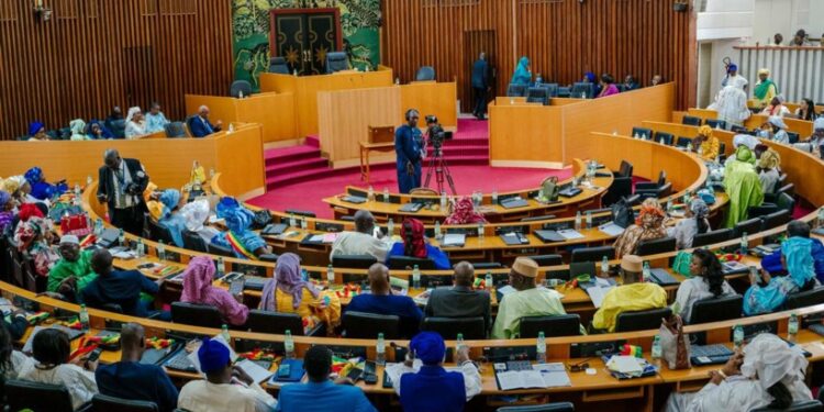 PROPOSITION DE LOI ABROGEANT LA LOI D’AMNISTIE : La proposition de Thierno Alassane Sall rejetée par le bureau de l’Assemblée Nationale