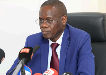 SUPPRESSION D’AGENCES, REVU DES EXONÉRATIONS, ARRÊT DES SUBVENTIONS UNE BAISSE DE SALAIRES :  Le plan d’austérité du Gouvernement !