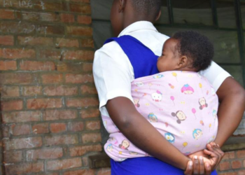 GROSSESSES CHEZ LES ADOLESCENTES DANS LES PAYS EN DÉVELOPPEMENT : 20 000 filles de moins de 18 ans deviennent mères chaque jour