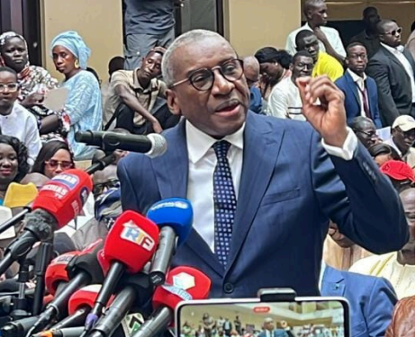 EMPRISONNEMENT DE FARBA NGOM : L’APR parle de « l’exécution d’une commande politique » du PM Ousmane Sonko