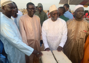 LANCEMENT DU PROJET SMART CITY DE NOTTO DIOBASS : Le maire procède à la pose de la première pierre