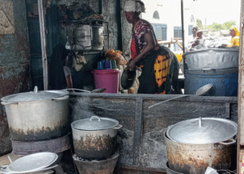 INSALUBRITÉ, PRÉSENCE DE GERMES, INCOMMODITÉ, ÉTROITESSE DES LIEUX…Les gargotes, une bombe à retardement