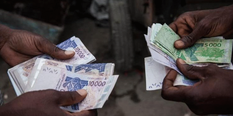 RÉMUNÉRATIONS : La masse salariale dans le secteur moderne établie à 386,2 milliards de F CFA