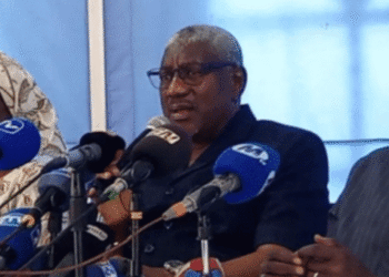 5 MOIS APRÈS LA SIGNATURE DU PACTE SOCIAL : Les syndicalistes brûlent le pacte et annoncent une journée nationale d’actions