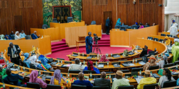 AFFAIRE DES TÉLÉPHONES DE FARBA NGOM : 2e retour de parquet pour l&rsquo;agent pénitentiaire arrêté