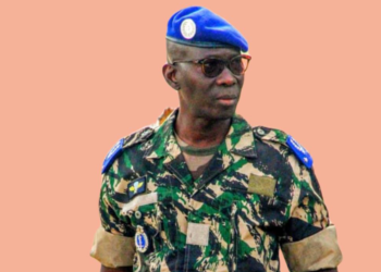 AFFAIRE DES TÉLÉPHONES DE FARBA NGOM : 2e retour de parquet pour l’agent pénitentiaire arrêté