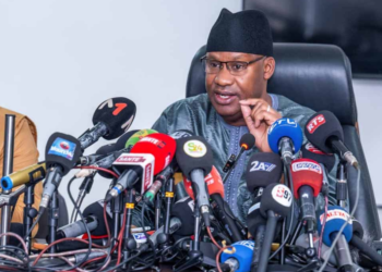 SANTÉ / SERVIETTES HYGIÉNIQUES ET COUCHES POUR BÉBÉS : Le ministre blanchit Softcare et expose les inspecteurs de l’ARP