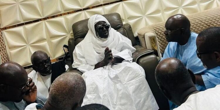 EN PRÉLUDE À LA CÉLÉBRATION DU CENTENAIRE D’ABDOULAYE WADE : Le PDS reçu par Serigne Mountakha