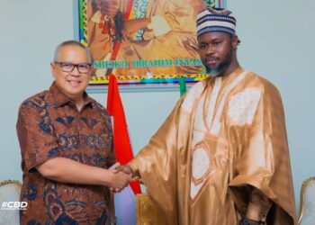 Sénégal – Indonésie : Une rencontre historique entre Cheikh Baba et l’Ambassadeur Ardian Wicaksono à Médina Baye Kabatoki