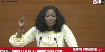 Anta Babar Ngom aux députés de l&rsquo;opposition : « Vous etes incohérents, suspects et louches… »