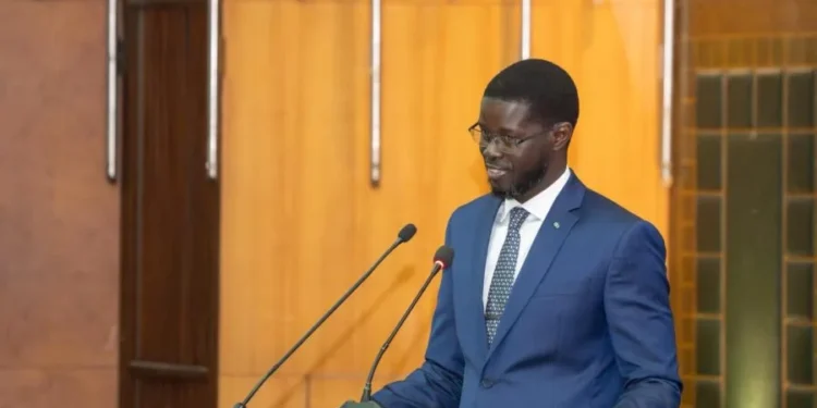 Meeting à Mbour : Le président Bassirou Diomaye Faye appelle au rassemblement des compétences au service du pays
