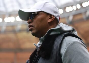POUR REFUS DE PAIEMENT DE LA PENSION ALIMENTAIRE DE SA FILLE : L’ancien international El-Hadji Diouf condamné à un an de prison avec sursis !