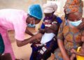 SANTÉ EN AFRIQUE : Plus de blouses blanches, mais une crise qui s’aggrave