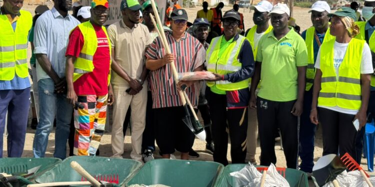 BAIE DE HANN : La CEDEAO et ses partenaires en opération commando contre les déchets plastiques