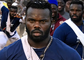 LUTTE : Reug Reug terrasse Boy Niang et signe son retour dans l’Arène !