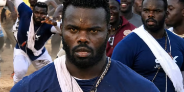 LUTTE : Reug Reug terrasse Boy Niang et signe son retour dans l’Arène !