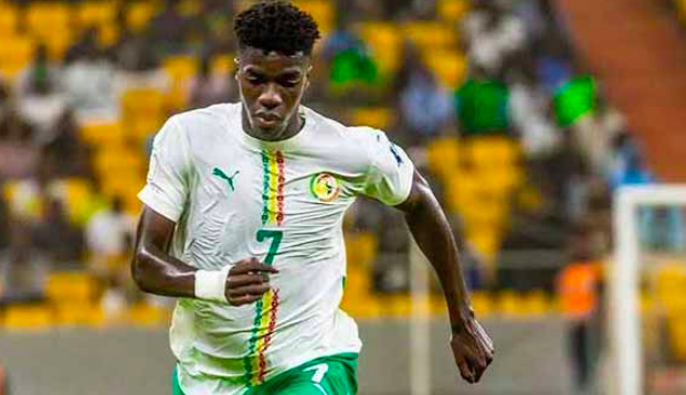 MERCATO / DANS LE VISEUR DE L’AS ROMA ET DU SPORTING PORTUGAL : Assane Diao n’a pas l’intention de quitter Como