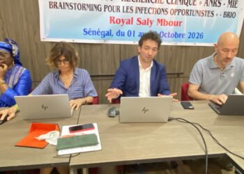ÉLIMINATION DU VIH : Le paradoxe des patients encore pris en charge à un stade avancé