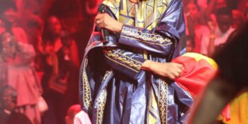 MALGRÉ LES MANIFESTATIONS A PARIS : Un « spectacle spectaculaire », selon Youssou Ndour